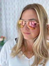 Load image into Gallery viewer, Catching Some Rays Aviator Sunglasses