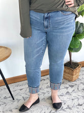 Load image into Gallery viewer, Southwestern Style Judy Blue Jeans