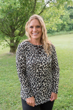 Load image into Gallery viewer, Leopard and Lace Top