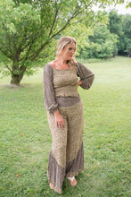 Load image into Gallery viewer, Where We Wander Top and Pants Set