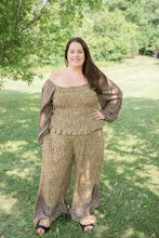 Load image into Gallery viewer, Where We Wander Top and Pants Set
