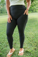 Load image into Gallery viewer, The Perfect Pocket Leggings in Black
