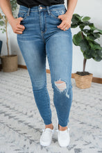 Load image into Gallery viewer, Blown Away Dandelion Judy Blue Jeans
